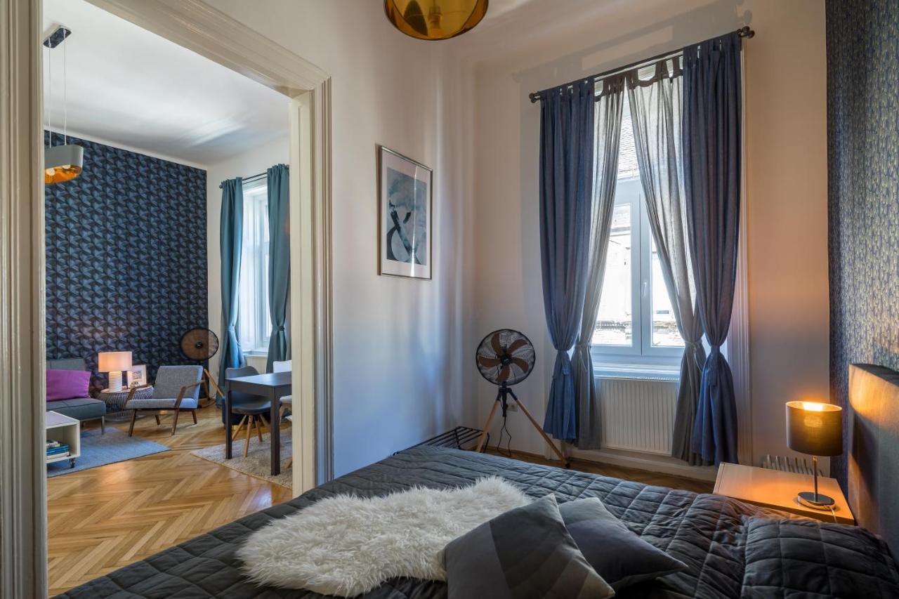 Double Blue Apartment In Budapest Downtown 外观 照片